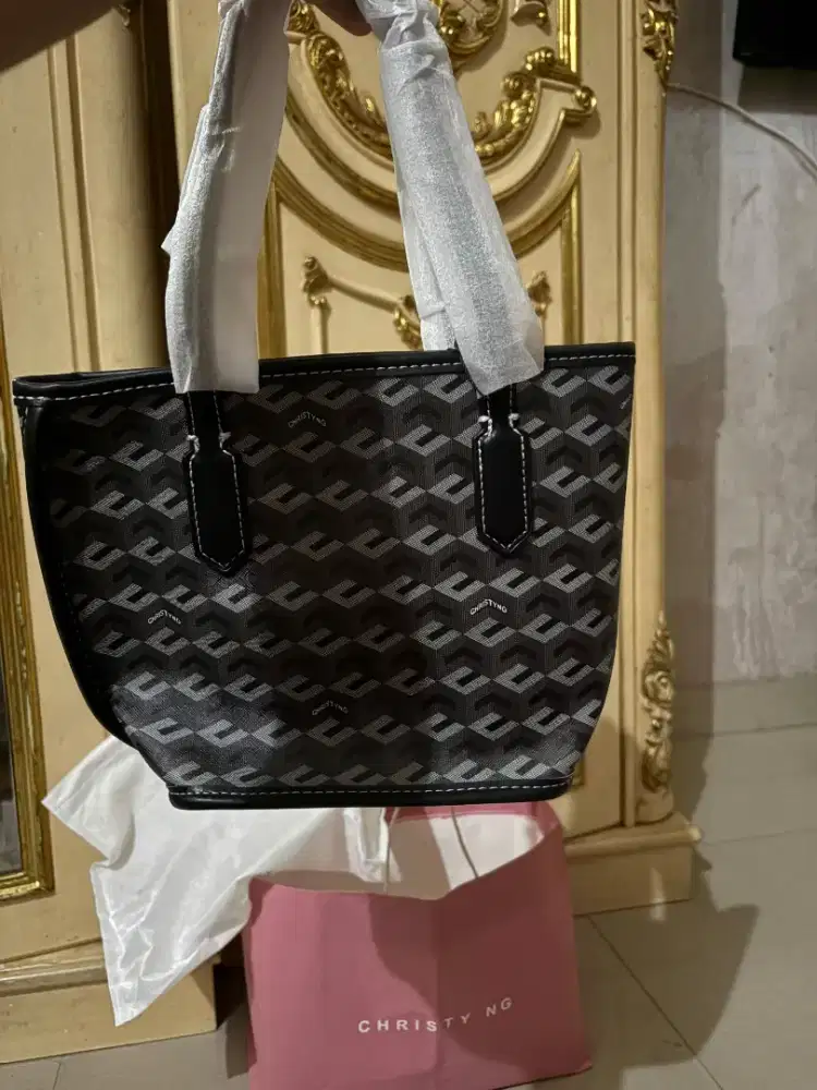 Ambyar tas rus tas wanita spesial 
Black, small