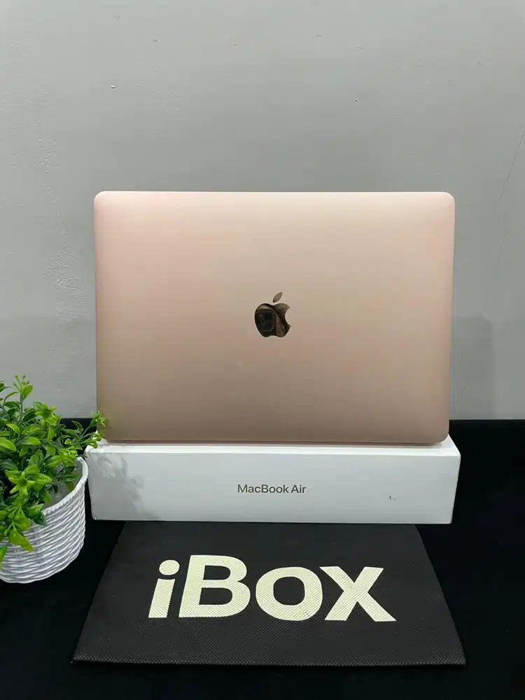 MacBook Air 2020 iBox 13inch 8/256 Dual Core i3 Silver Fullset Ori