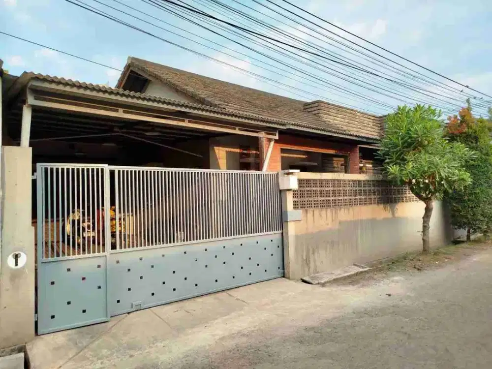 Rumah murah bagus semi furnished siap huni dekat univ Telkom di ciganitri bandung