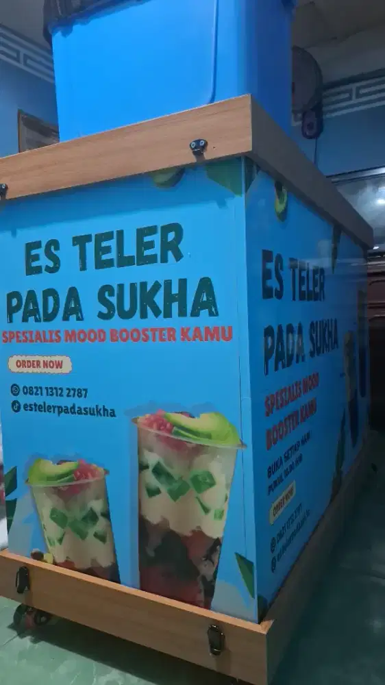 Gerobak kayu portable
