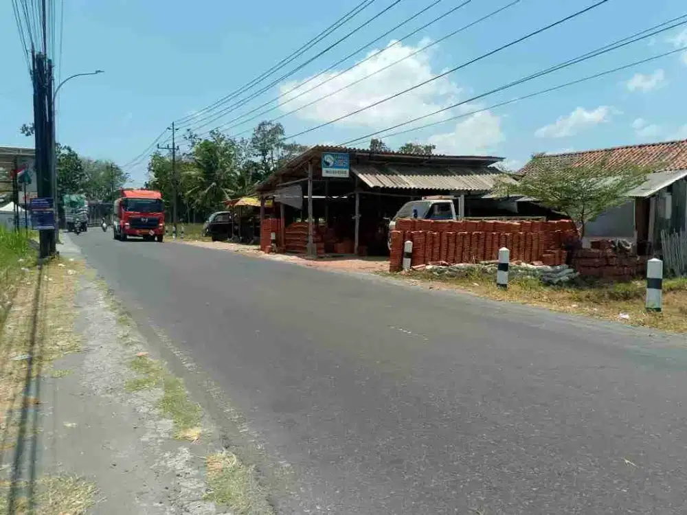 MURAH!! JARANG ADA! Tanah Pekarangan Kecil Tepi Jalan Utama Area Besi Jl. Kaliurang Dekat Kampus UII & PPPG