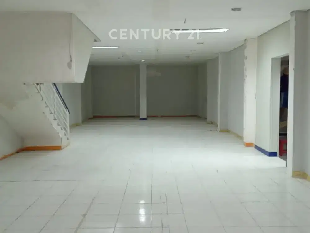 Gedung 3 Lantai Wahid Hasyim  Tanah Abang Jakarta