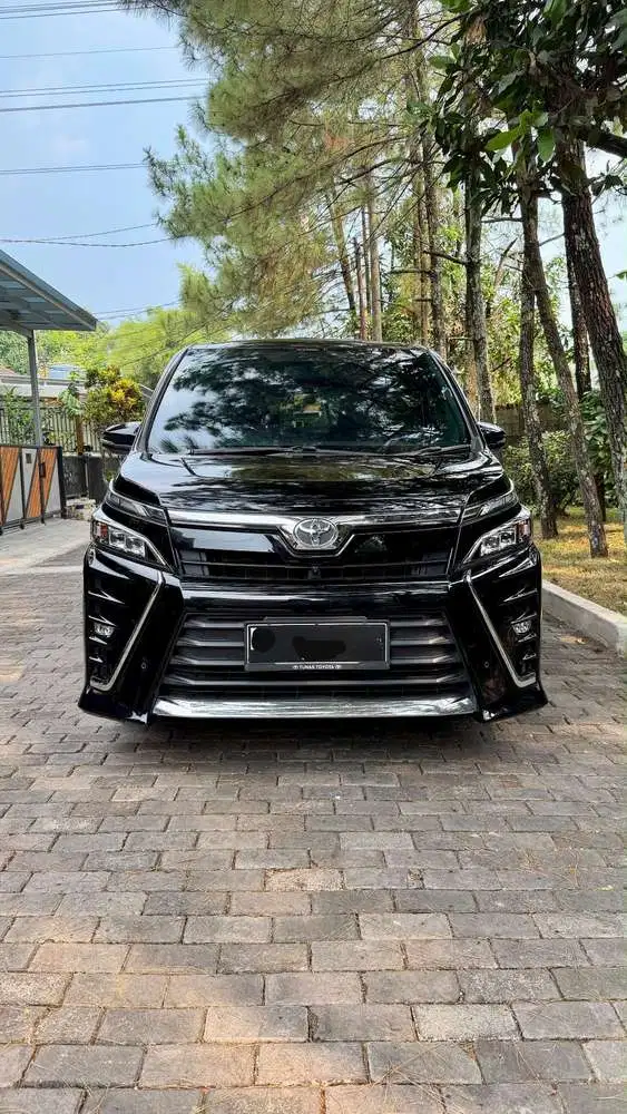Toyota Voxy 2021 Bensin