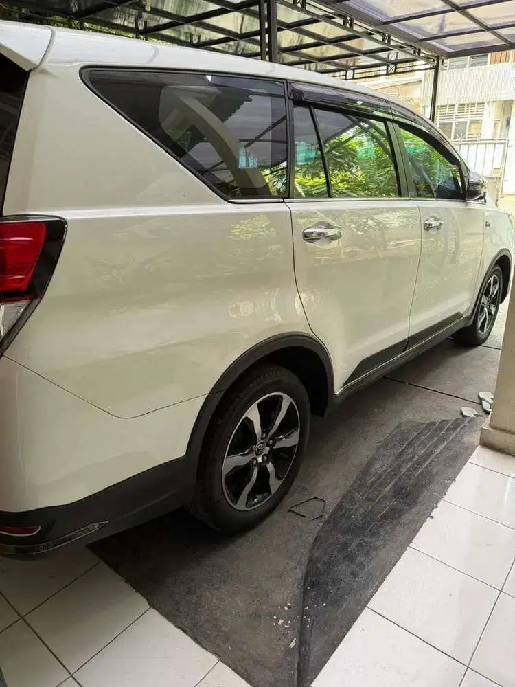 Toyota Kijang Innova 2022 Bensin