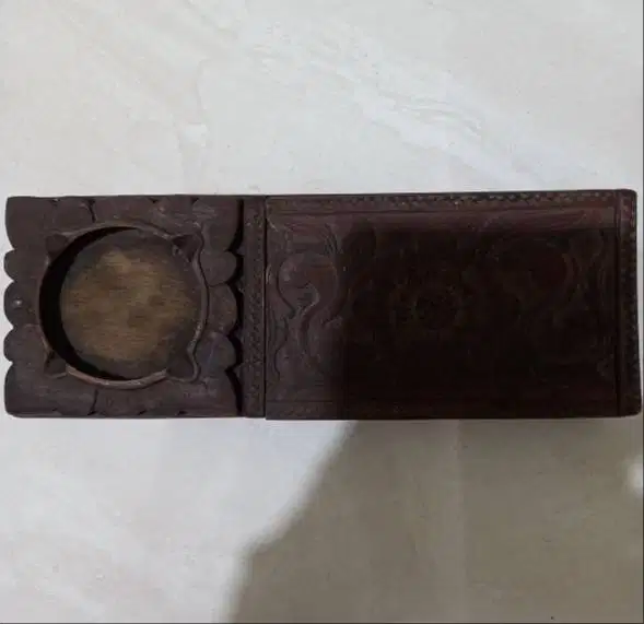 Asbak Kayu Kotak Kerajinan Tangan Estetik