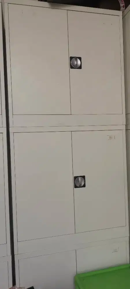 Lemari besi filling cabinet INFORMA