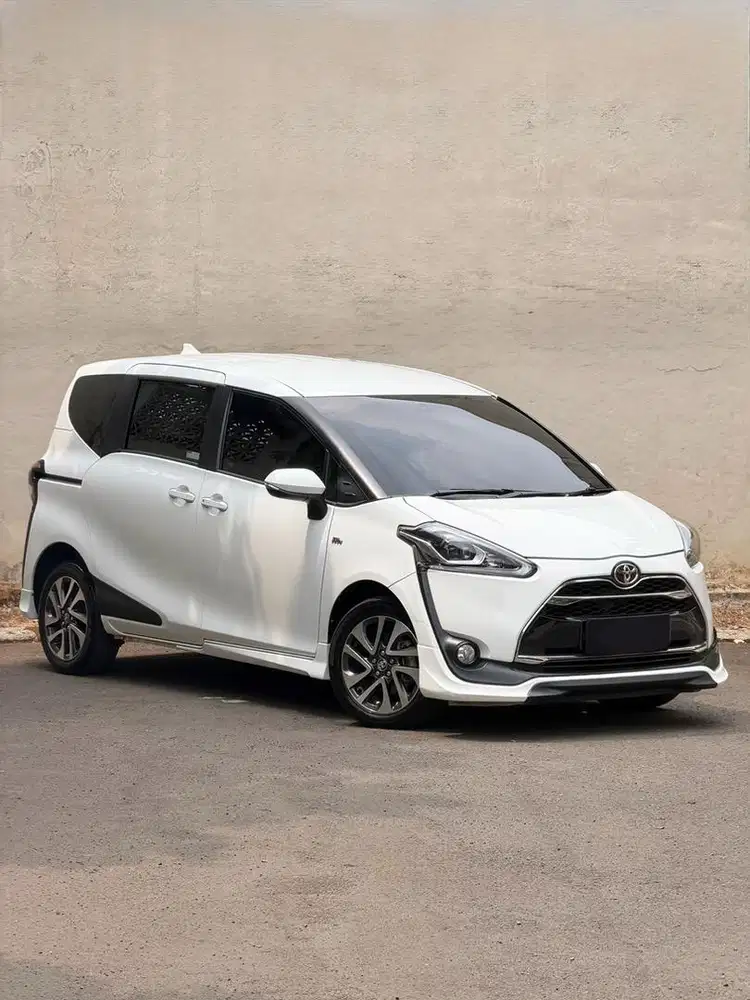 HARGA CASH! Pjk 09-27! Sienta Q 2017 Toyota