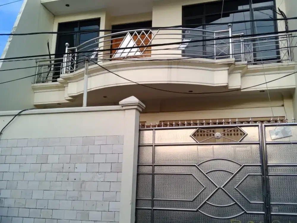 DIJUAL RUMAH 2,5 LANTAI JL. RANGKAH