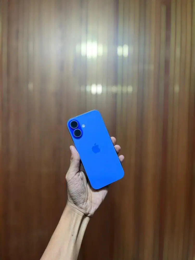 Iphone 16 128gb ultramarine ibox