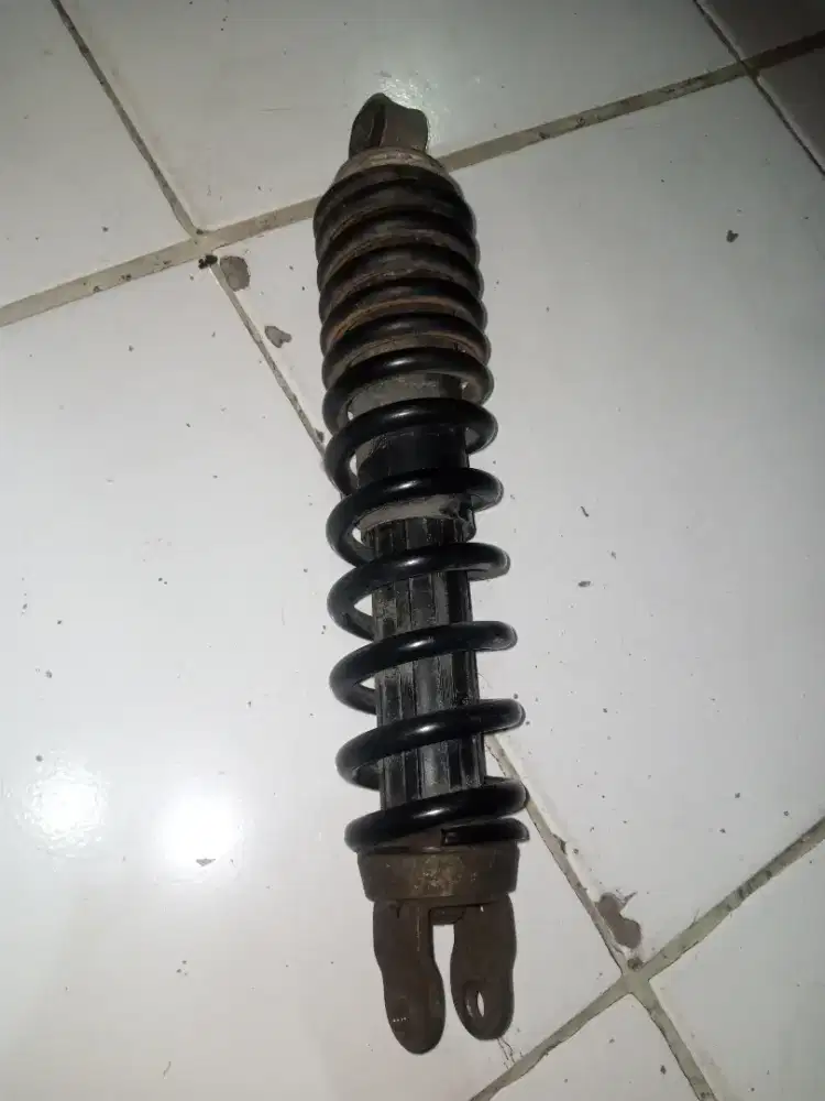 Shockbreaker Yamaha Mio, Xeon