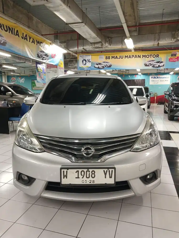 grand Livina XV at 2017