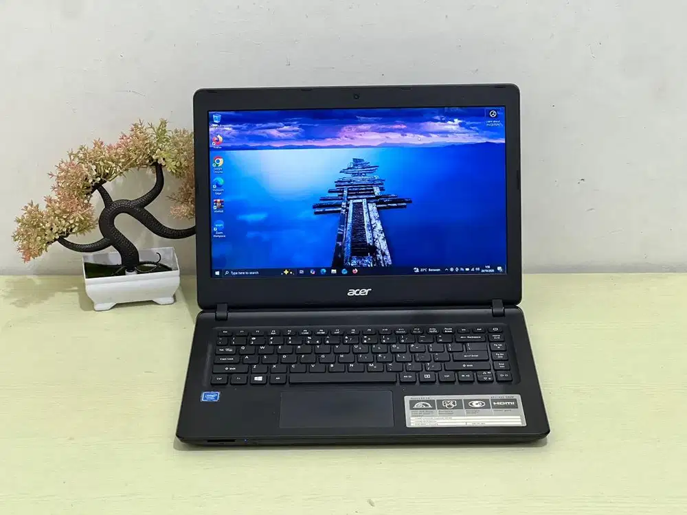 Acer ES1-432 Intel N3350 RAM 10 GB SSD 128 GB Body Mulus Garansi