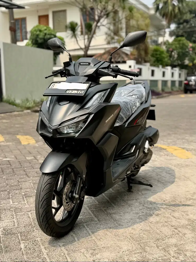 KM 1 RB ! HONDA VARIO 160 CBS TH 2025 PAJAK 07-2026