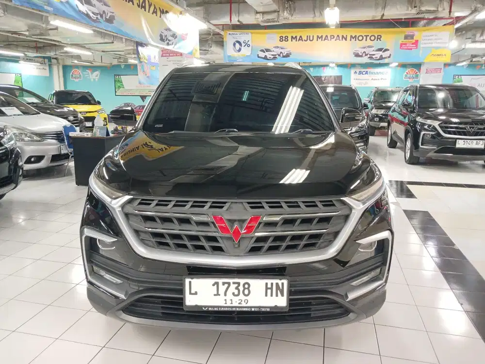 wuling T-Lux 5 seat at 2019 sunroof