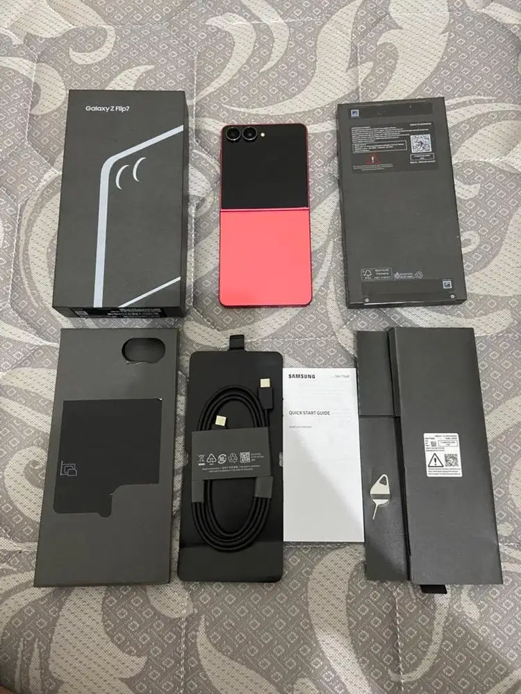 Samsung Z Flip 7 12/256gb SEIN Resmi Fullset lengkap original