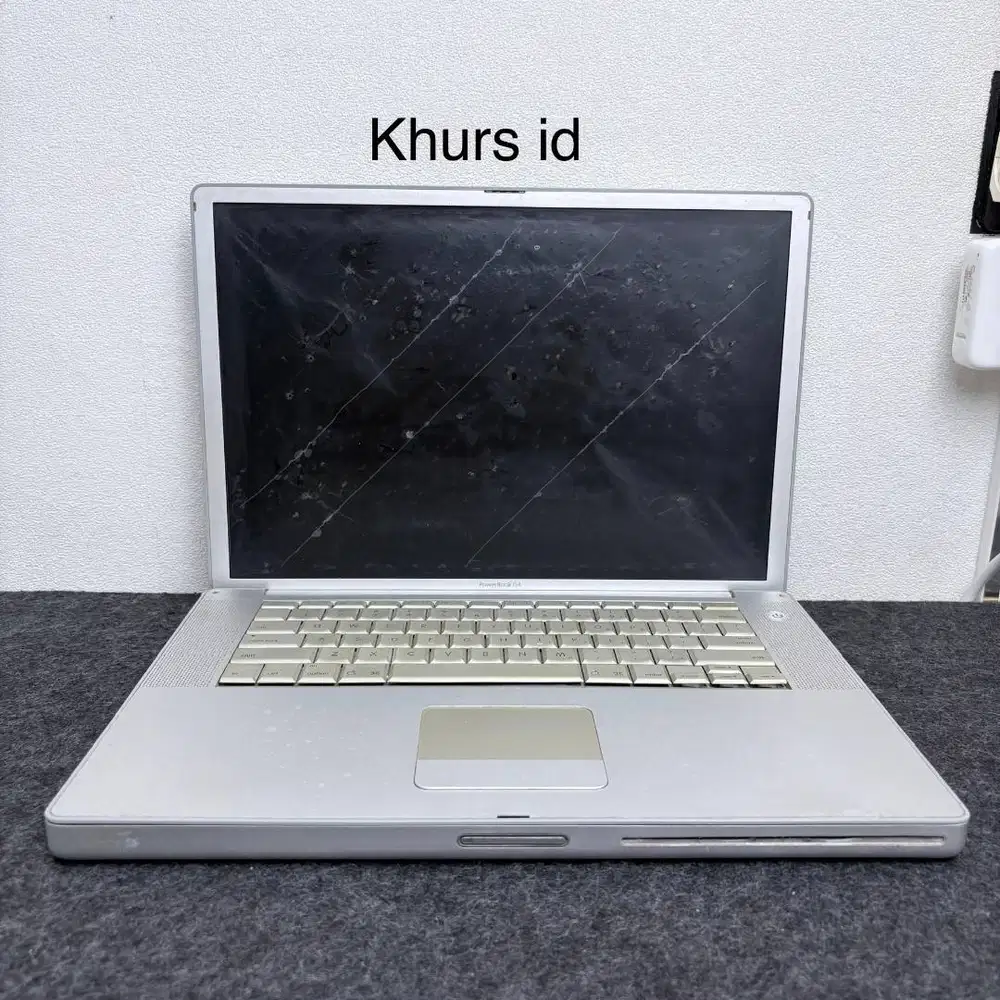 PowerBook G4 15-Inch FW800 2003 - apple collection