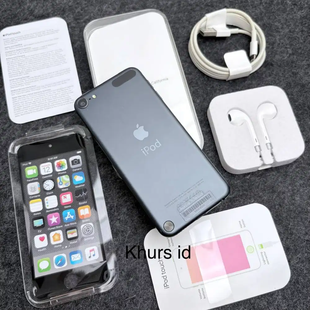 iPod Touch 5th 32GB Black & Slate ios8 id/a ex display