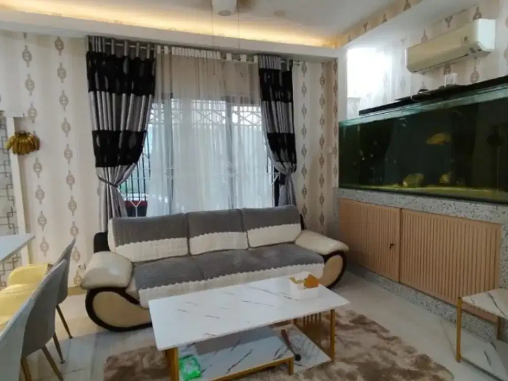 NEGO SAMPAI JADI Rumah Hoek SHM Siap Huni di Golden Palm Kalideres Jakarta Barat