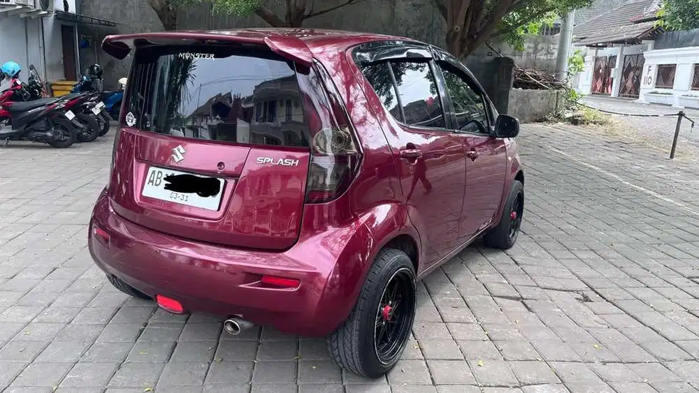Suzuki Splash 2010 Bensin