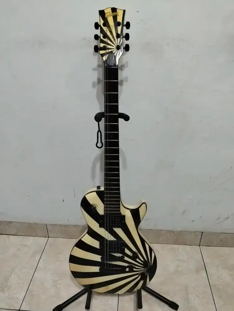 Gitar Listrik Gillmore Les Paul GG-10