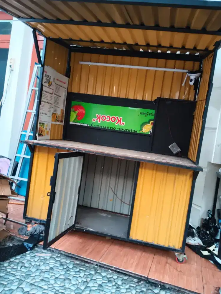 Gerobak Jualan kondisi masih bagus
