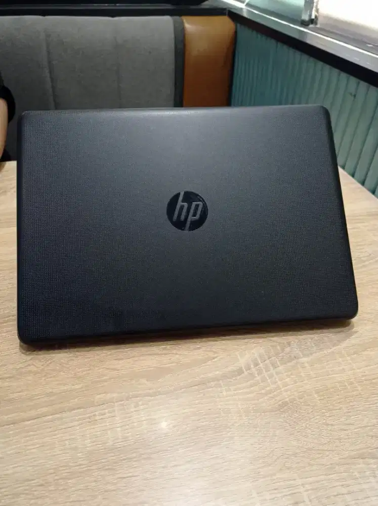 Laptop HP Mulus Slim Normal Siap Pakai Windows 10