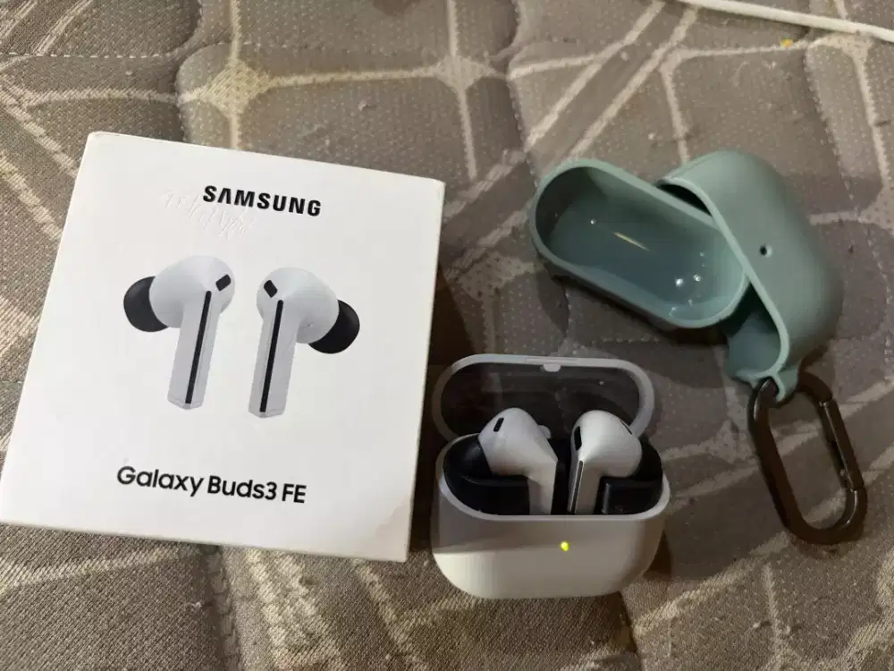 WTS Samsung Galaxy Buds3 FE