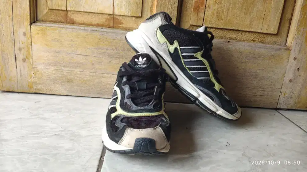 Sepatu adidas size 41