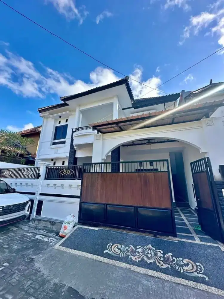 DI JUAL RUMAH MEWAH DI AREA JL TANGKUBAN PERAHU BUANA PERMAI, DENPASAR