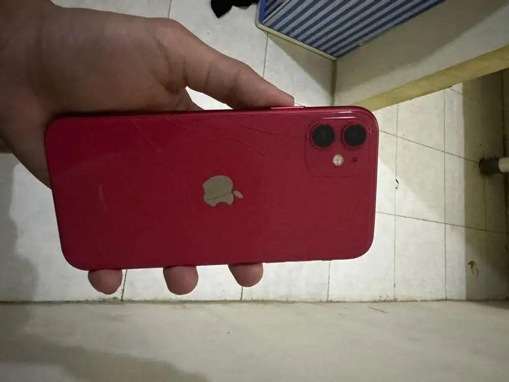 Iphone 11 128GB red all opp