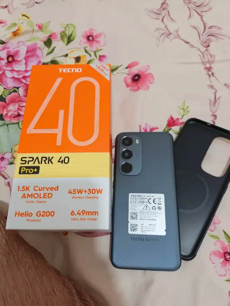 Tecno spark 40 pro plus