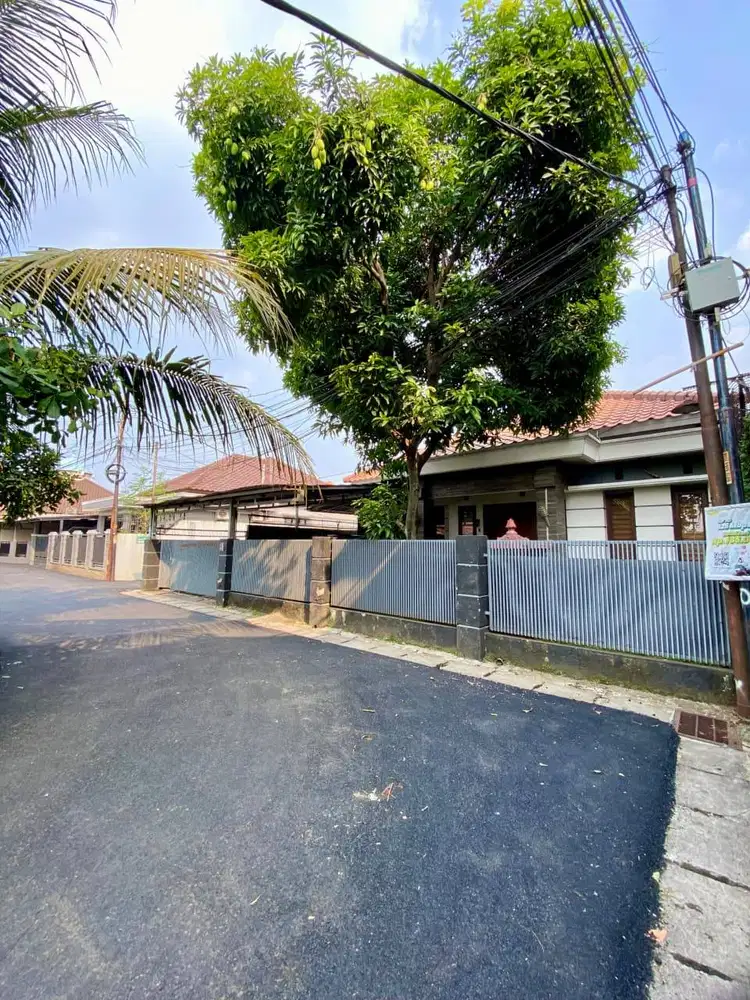 DI BAWAH NJOP FULLY FURNISHED RUMAH LT318m LOKASI STRATEGIS KOTA DEPOK