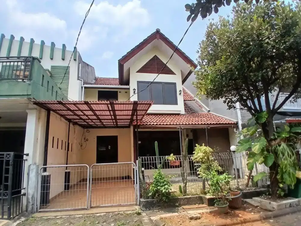Disewakan Rumah Dengan Mezanine Dalam Komplek Perumahan Kemang Pratama, Kota Bekasi #4707