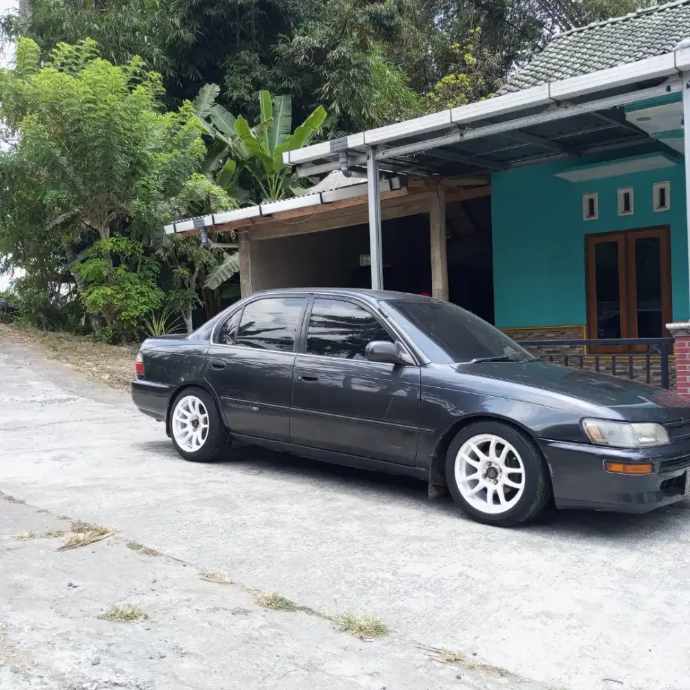 Dijual great corolla
