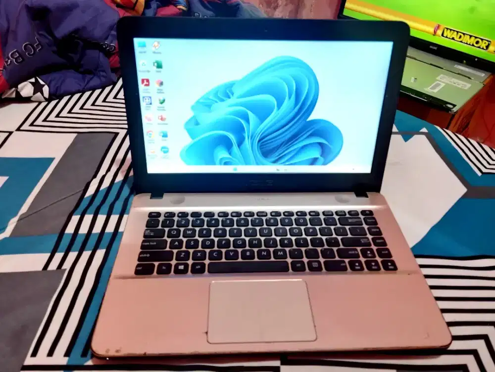 Laptop Asus Vivobook X441B Second