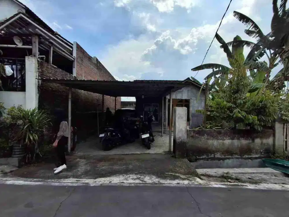 Rumah murah lahan luas 126m² selatan pasar jaten, 12 menit UNS Solo,joho mojolaban sukoharjo :