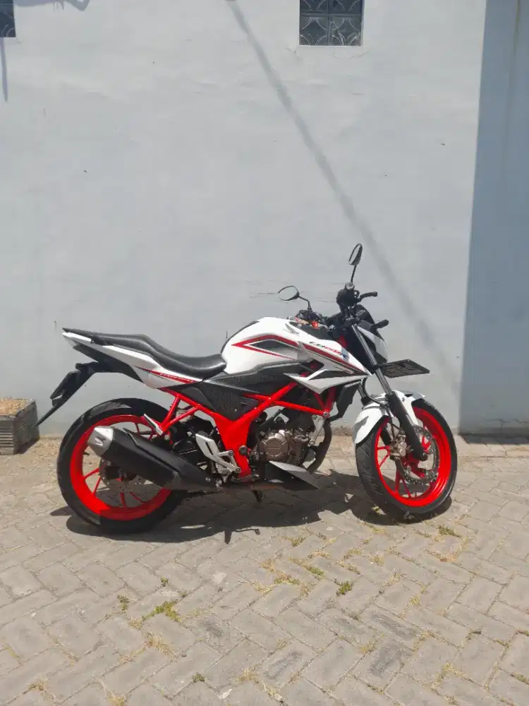 Dijual Honda CB150R Streetfire