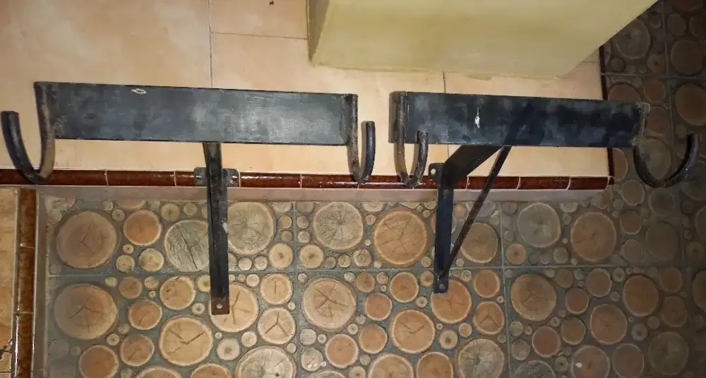Dijual gantungan sepeda 2 unit