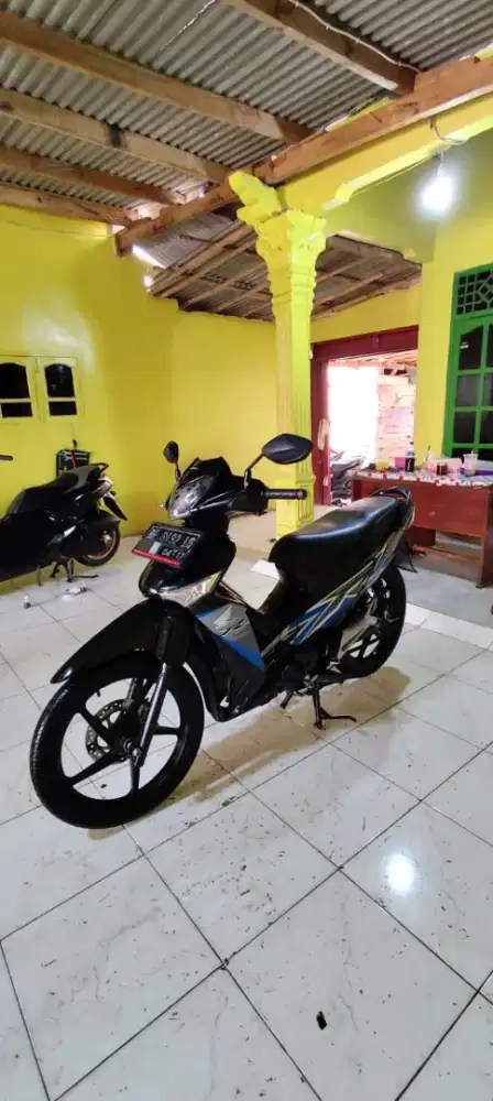 Dijual supra 2012 siap pakai surat2 lengkap cocok untuk sehari hari