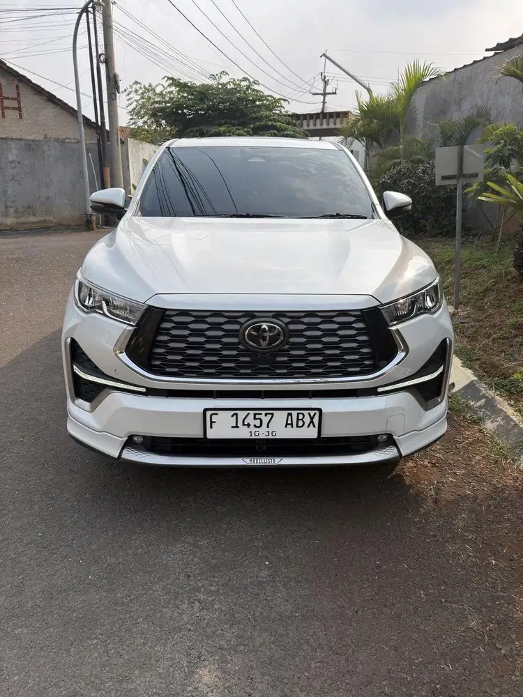 Toyota innova zenix q hybrid modelista 2025