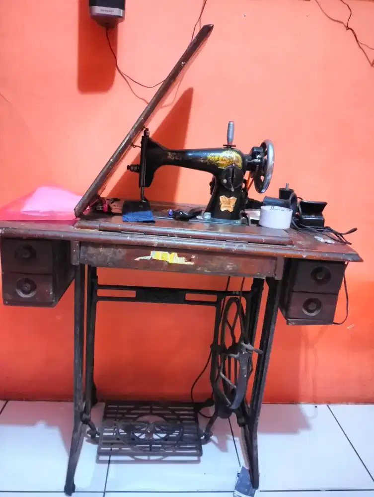 Dijual cepat mesin jahit butterfly