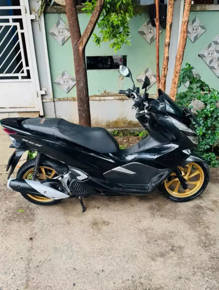 HONDA PCX 2018 ABS TYPE TERTINGGI MOTOR PAJEK ON  MOTOR GANTENG