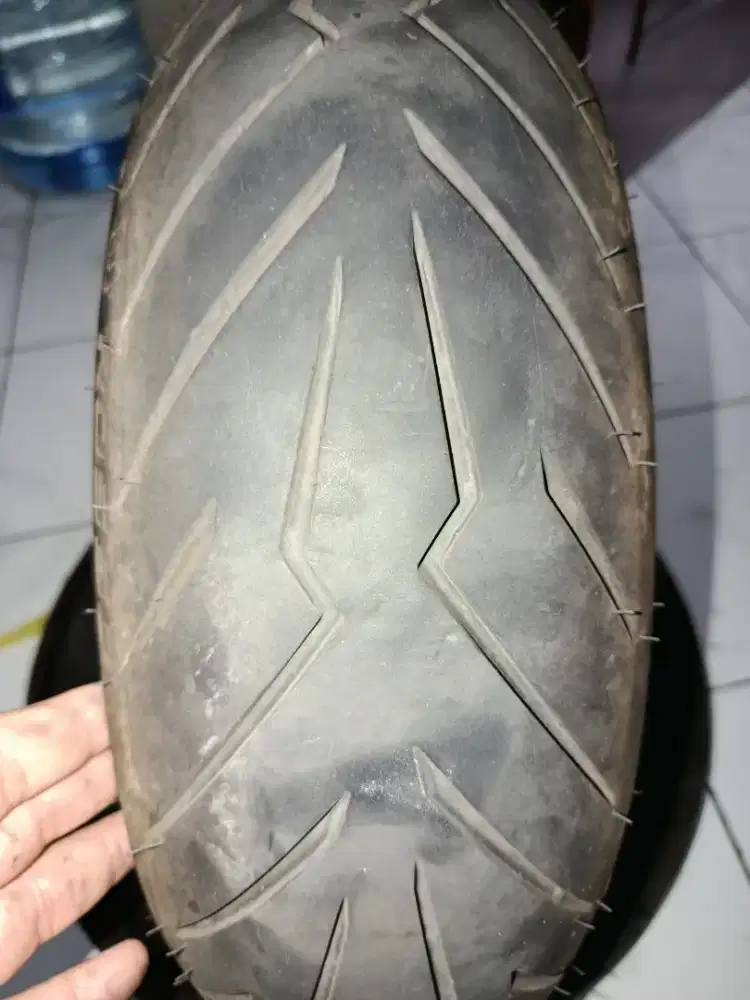 Ban Pirelli Diablo Rosso Scooter. Like New.