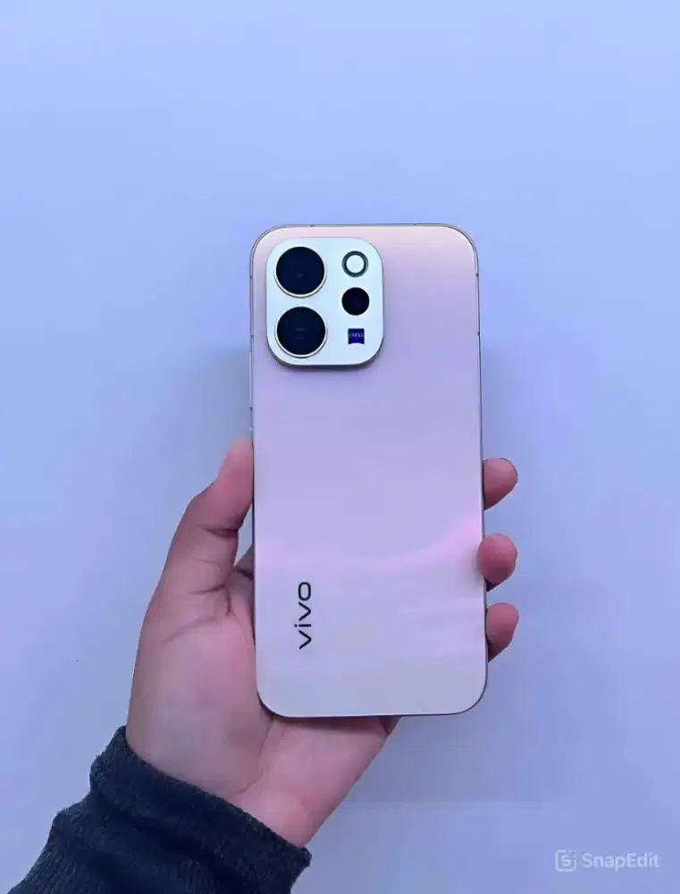 Vivo V70 RAM 12/256 Fullset Pemakaian 6 Bulan