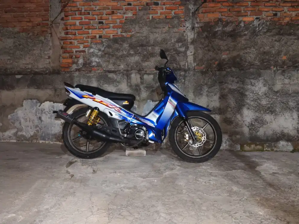 Yamaha F1ZR 2003