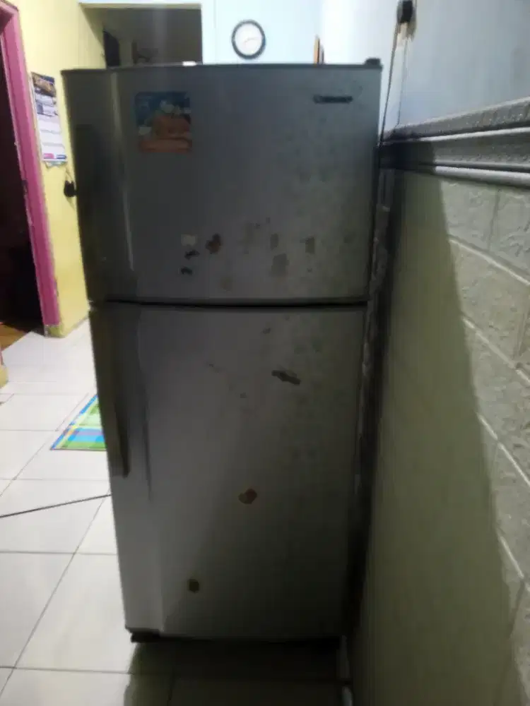 jual kulkas sharp 2 pintu secound