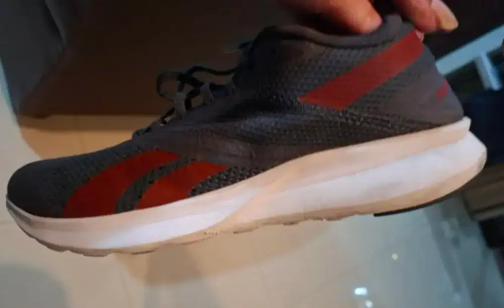 Sepatu Reebok running