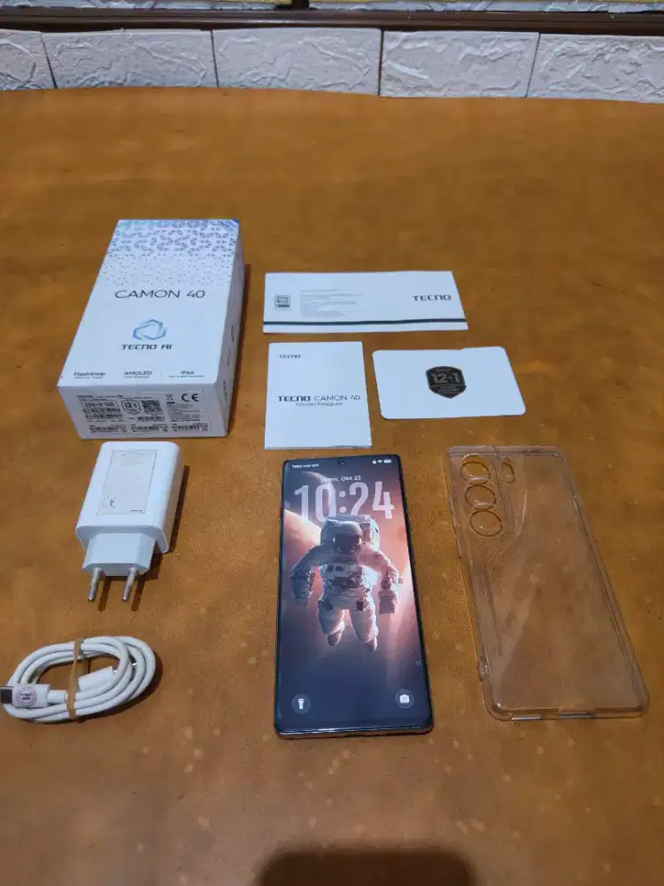 Tecno camon  40  4G ram 8/256