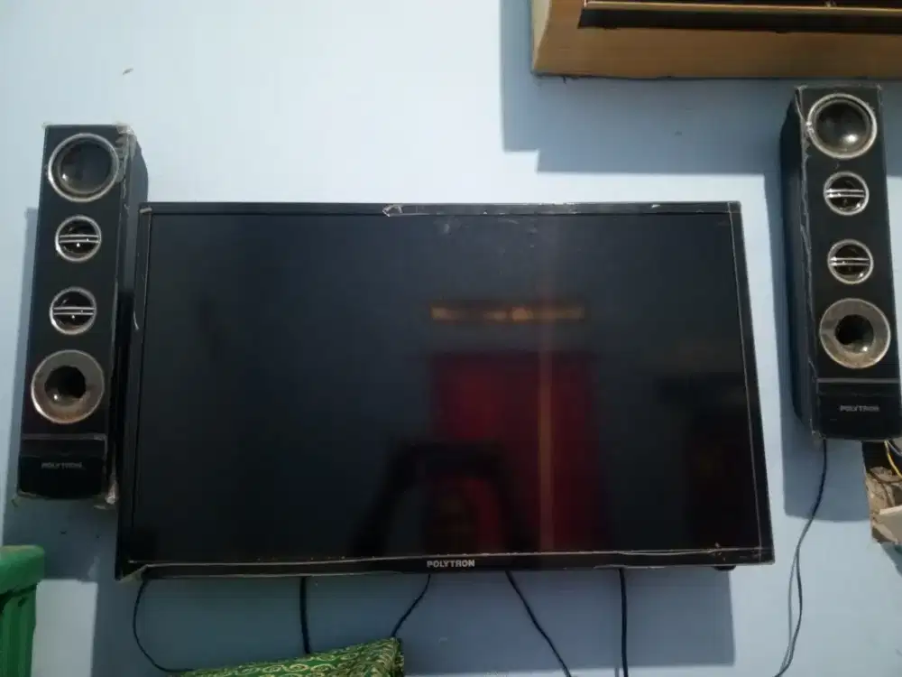 tv polytron 32 inch