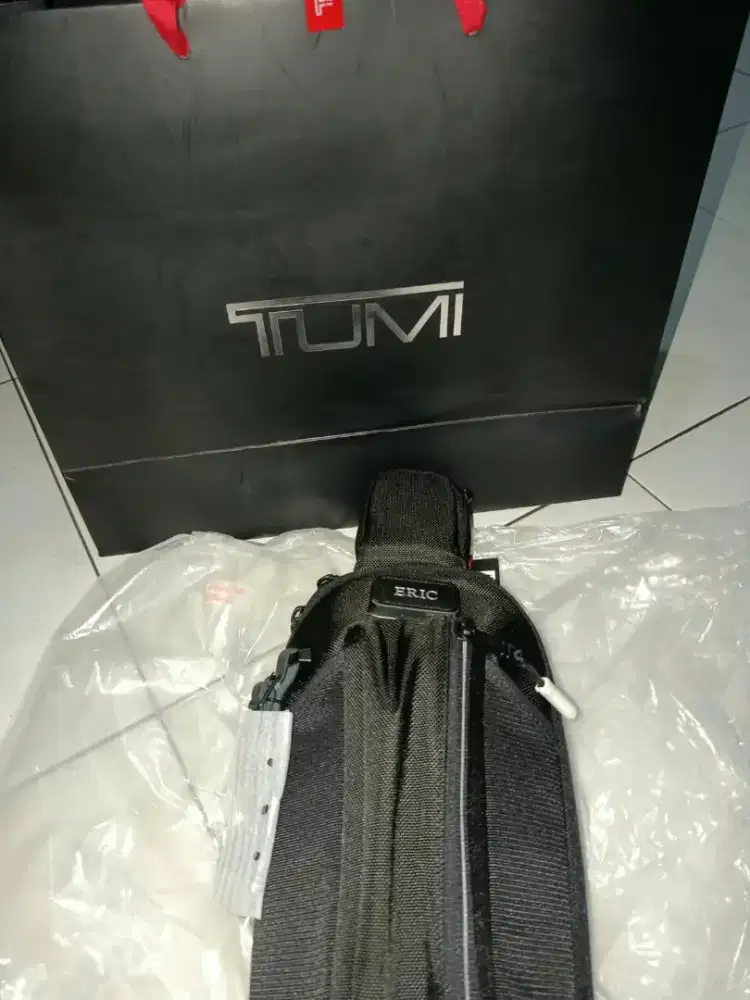 Jual tas tumi baru beli 3 bulan